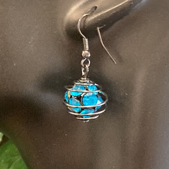 NWOT - Bright Turquoise Blue Multi-Crystal Spiral Cage Hanging Pierced Earrings - Picture 5 of 6